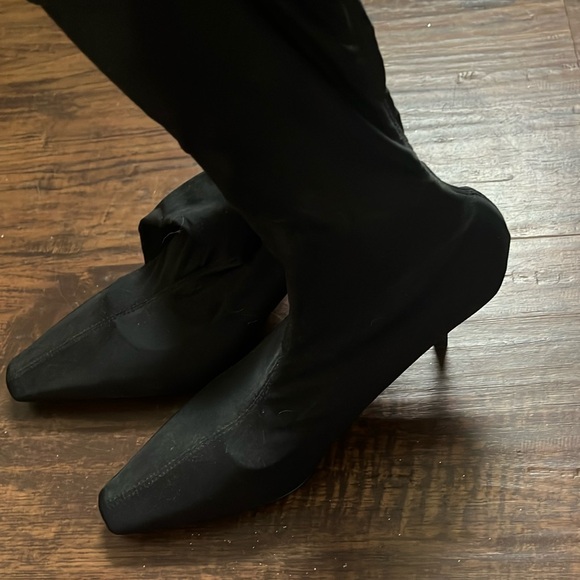 NWOT zara fitted high heels - Picture 3 of 4